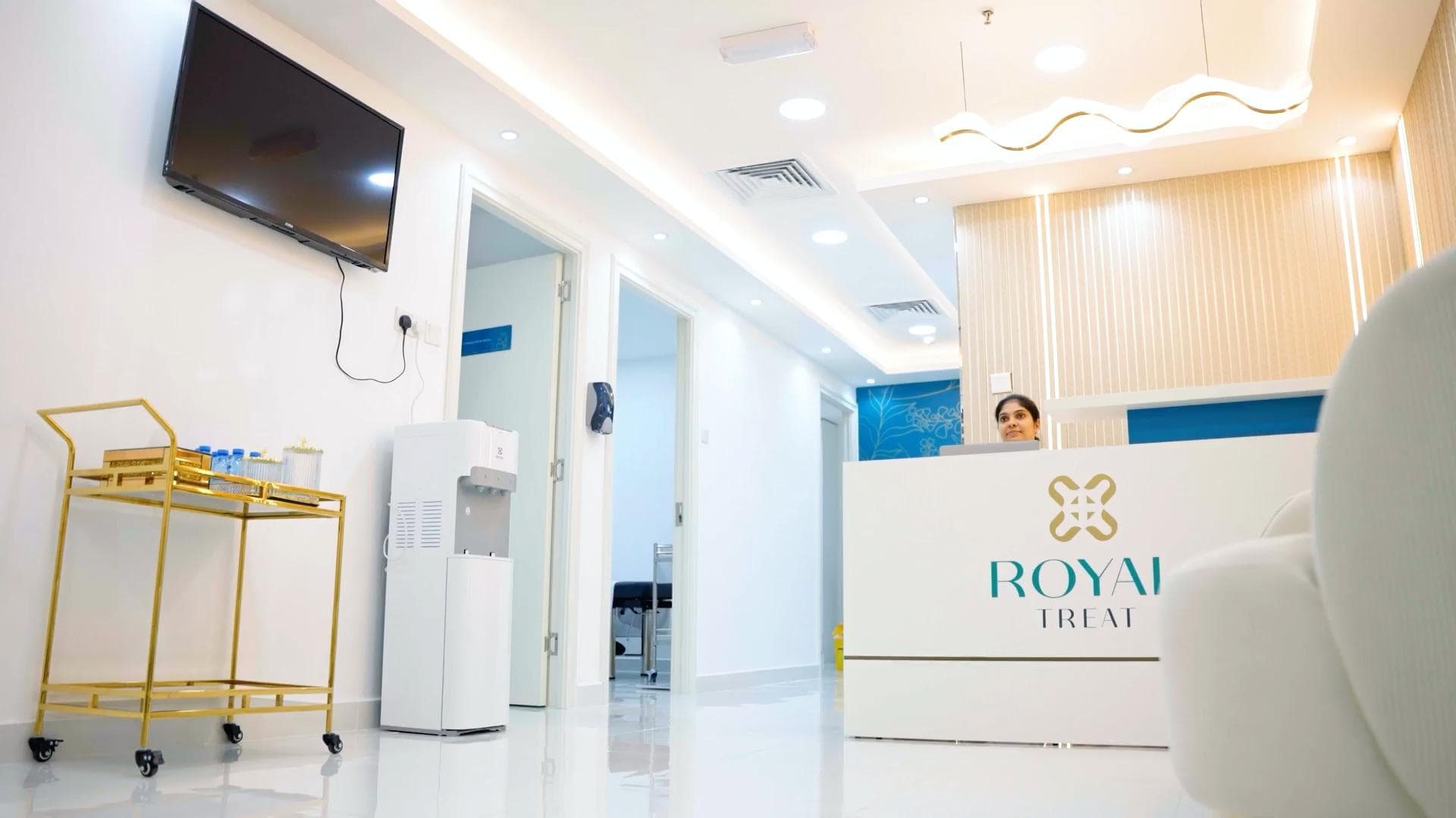 Royal Treat Clinic Interior - Modern wellness center